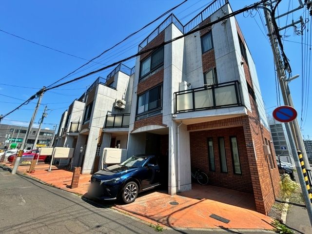 白石区東札幌2条4丁目1-37 個人宅◉アキッパ駐車場