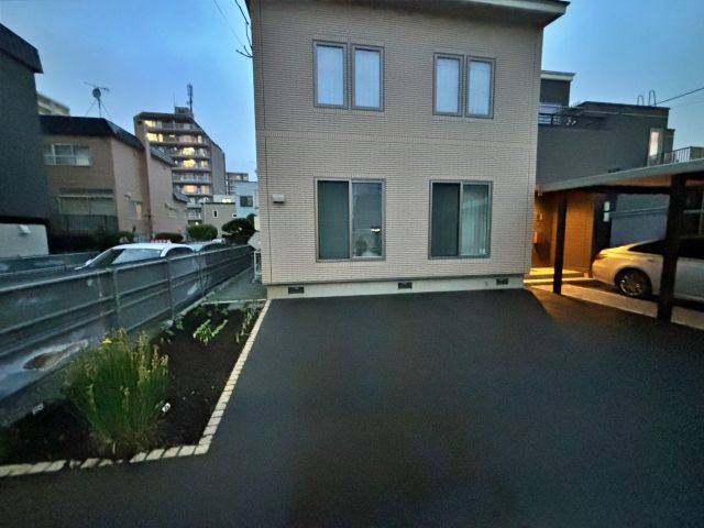 豊平区美園1条1丁目3-21 山岸邸◉アキッパ駐車場