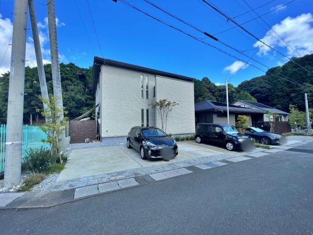 アキッパ 愛野南4-12-9駐車場